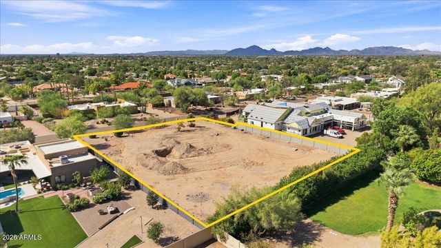 10510 E WETHERSFIELD Road 13, Scottsdale, AZ 85259