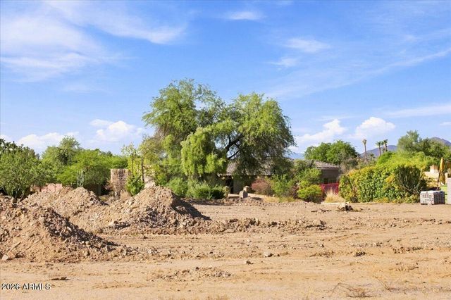 10510 E WETHERSFIELD Road 13, Scottsdale, AZ 85259