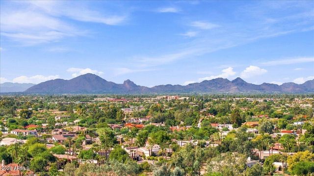 10510 E WETHERSFIELD Road 13, Scottsdale, AZ 85259