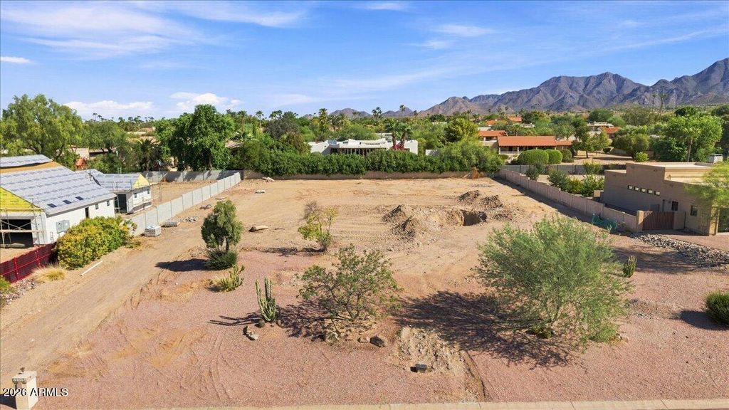 10510 E WETHERSFIELD Road 13, Scottsdale, AZ 85259 — exterior