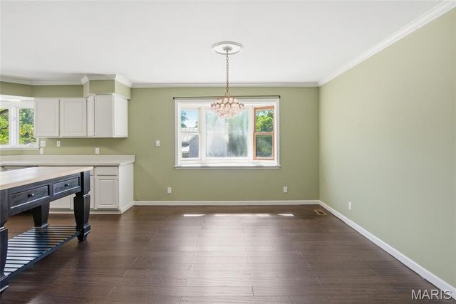 208 N Library Street, Waterloo, IL 62298