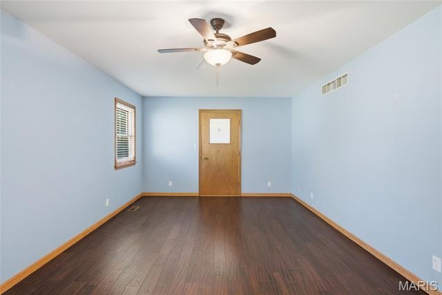208 N Library Street, Waterloo, IL 62298