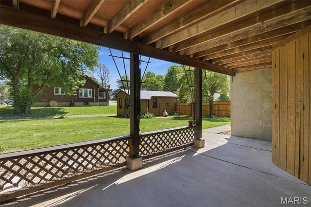 208 N Library Street, Waterloo, IL 62298