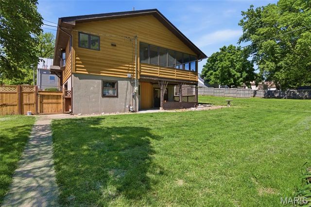 208 N Library Street, Waterloo, IL 62298