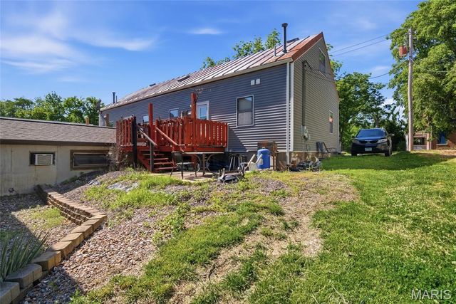 208 N Library Street, Waterloo, IL 62298