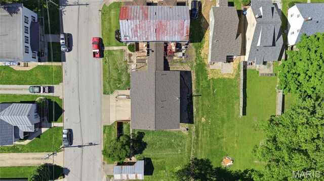 208 N Library Street, Waterloo, IL 62298
