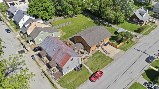208 N Library Street, Waterloo, IL 62298