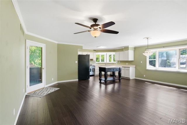 208 N Library Street, Waterloo, IL 62298