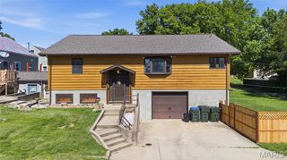 208 N Library Street, Waterloo, IL 62298