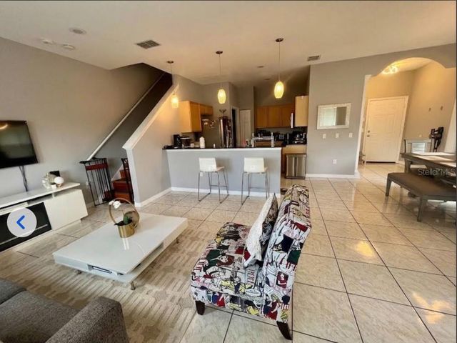 10802 CELTIC WOODS AVENUE, Tampa, FL 33647
