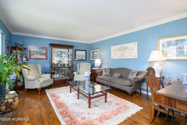 935 Somerset Drive, Toms River, NJ 08753