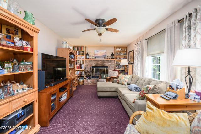 935 Somerset Drive, Toms River, NJ 08753