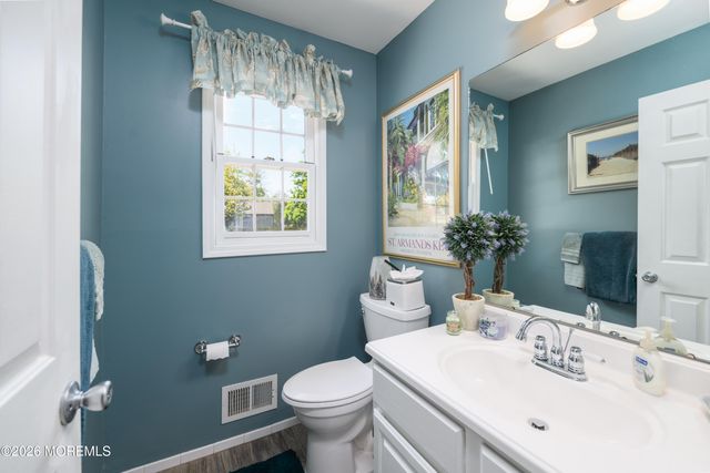 935 Somerset Drive, Toms River, NJ 08753