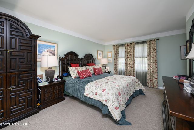 935 Somerset Drive, Toms River, NJ 08753
