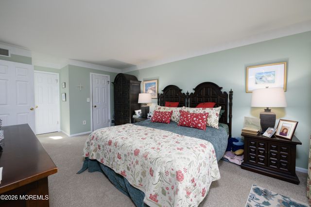 935 Somerset Drive, Toms River, NJ 08753