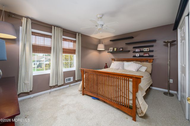 935 Somerset Drive, Toms River, NJ 08753