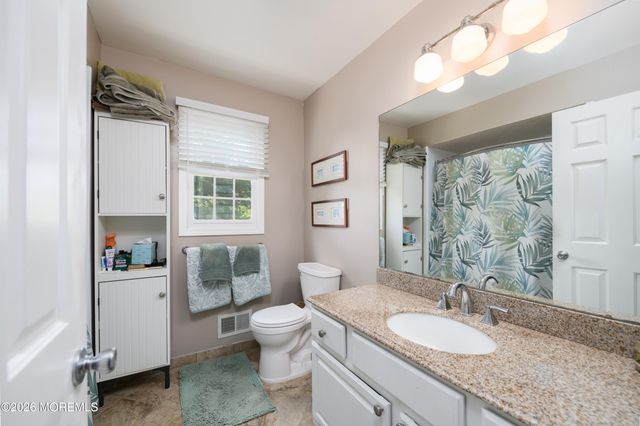 935 Somerset Drive, Toms River, NJ 08753