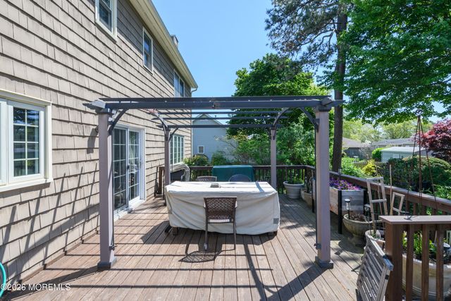 935 Somerset Drive, Toms River, NJ 08753