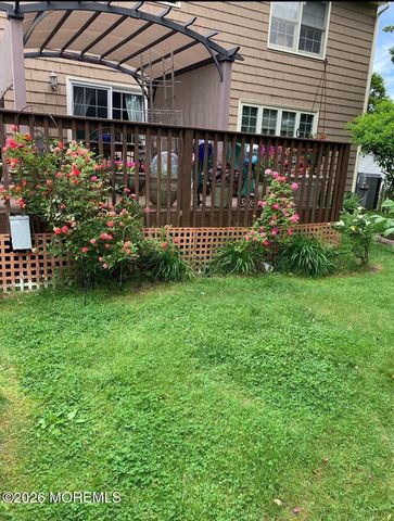 935 Somerset Drive, Toms River, NJ 08753