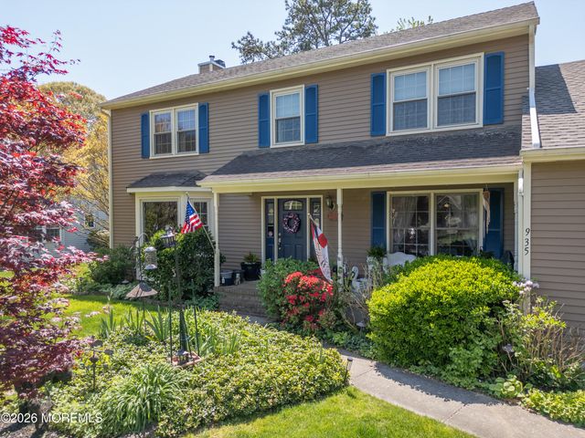 935 Somerset Drive, Toms River, NJ 08753