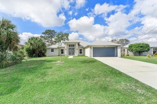 1174 SW Edinburgh Drive, Port St Lucie, FL 34953