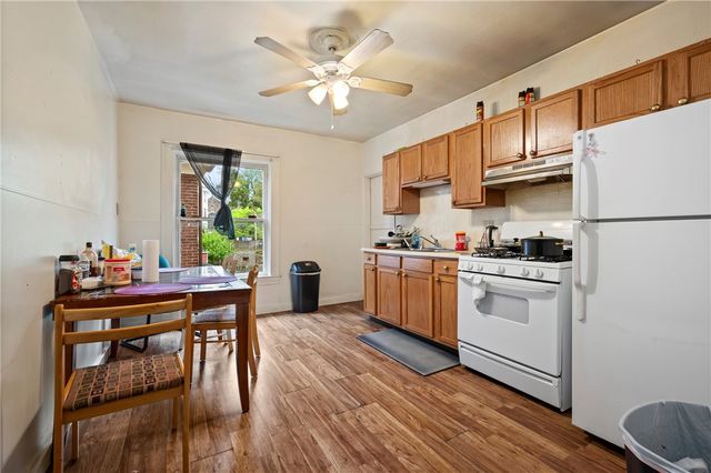 416 & 418 Hallett Pl, Bellevue, PA 15202