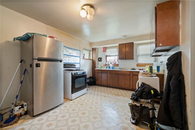416 & 418 Hallett Pl, Bellevue, PA 15202