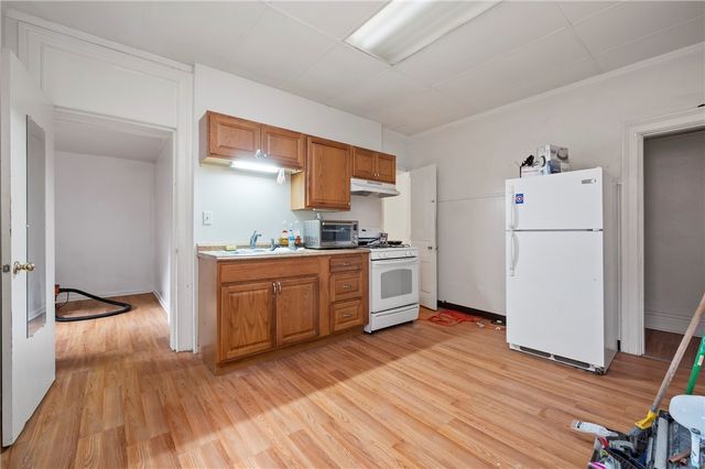 416 & 418 Hallett Pl, Bellevue, PA 15202
