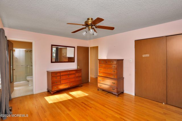535 Holmes Avenue N, Forked River, NJ 08731
