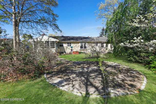 535 Holmes Avenue N, Forked River, NJ 08731