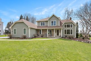 4305 Fairfax Drive, Crystal Lake, IL 60014