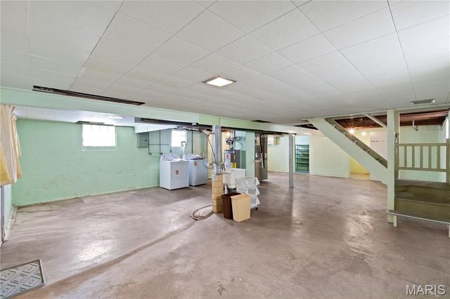 3979 Burgen Avenue, St Louis, MO 63116