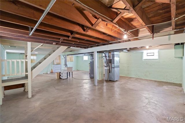 3979 Burgen Avenue, St Louis, MO 63116