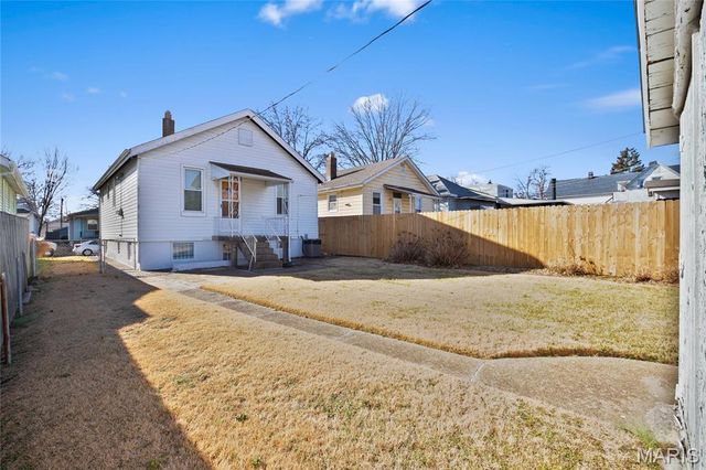 3979 Burgen Avenue, St Louis, MO 63116