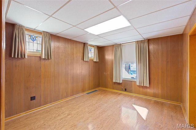 3979 Burgen Avenue, St Louis, MO 63116