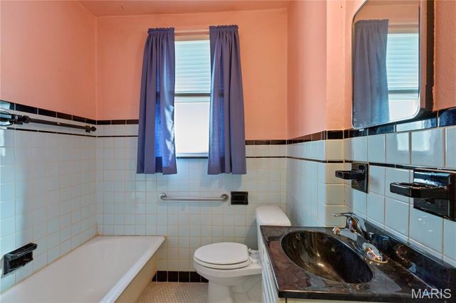 3979 Burgen Avenue, St Louis, MO 63116