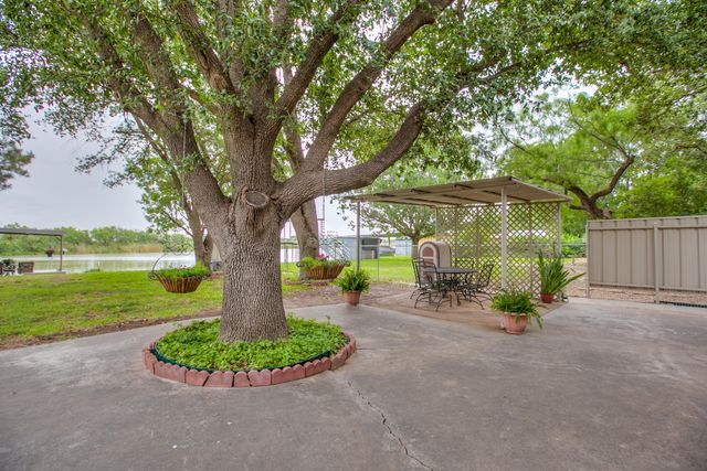 2374 Fishermans Road, San Angelo, TX 76904