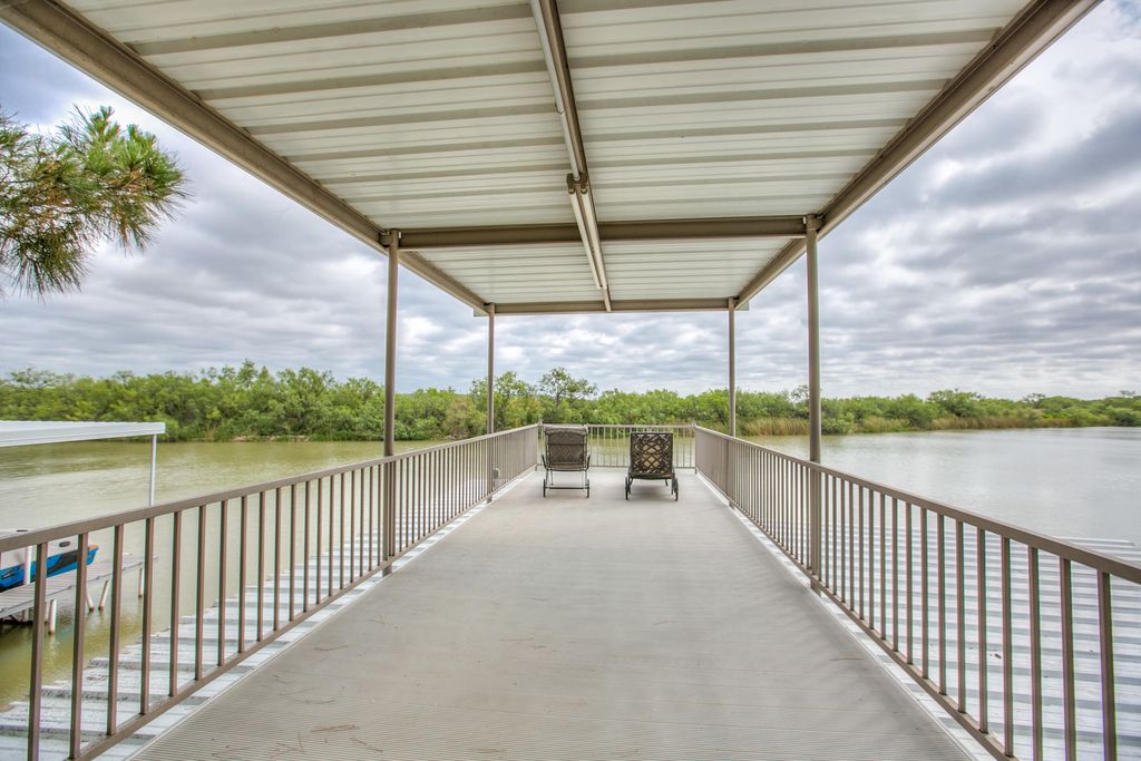 Image 24 of property listing at 2374 Fishermans Road, San Angelo, TX 76904
