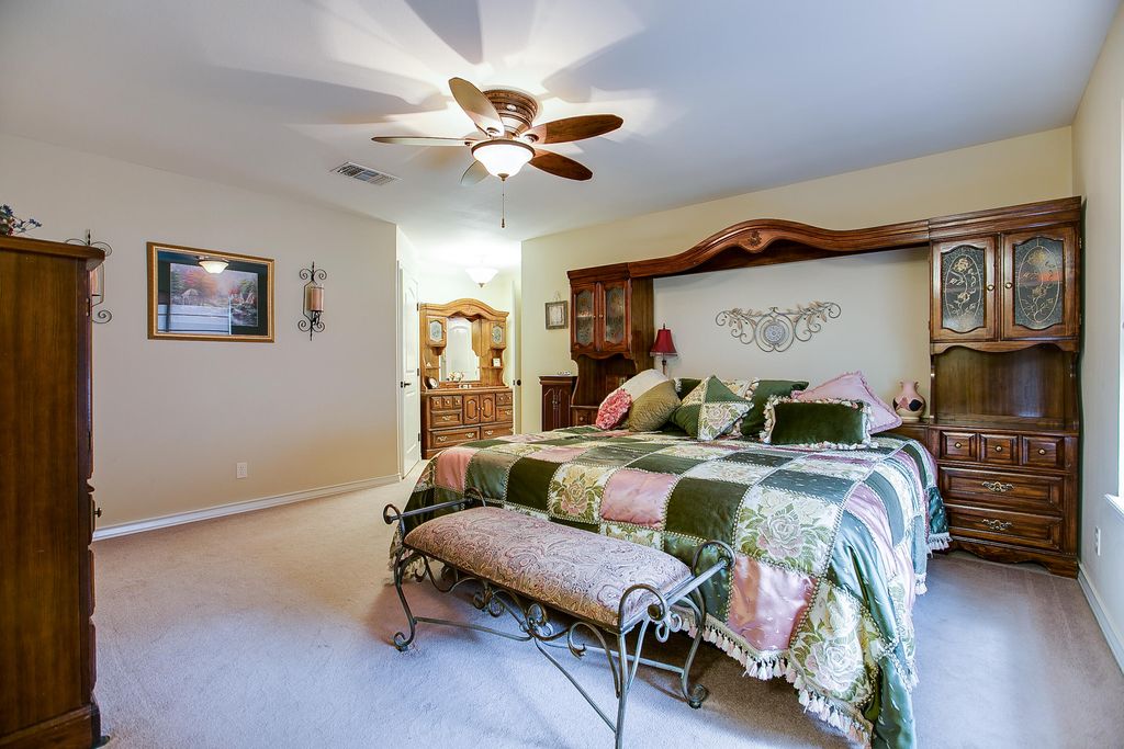 Image 42 of property listing at 2374 Fishermans Road, San Angelo, TX 76904