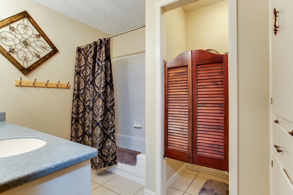 Image 48 of property listing at 2374 Fishermans Road, San Angelo, TX 76904