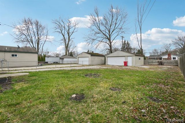 24784 Trombley Street, Harrison Twp, MI 48045