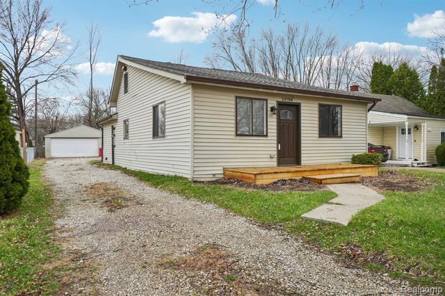 24784 Trombley Street, Harrison Twp, MI 48045