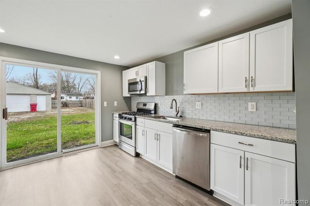 24784 Trombley Street, Harrison Twp, MI 48045