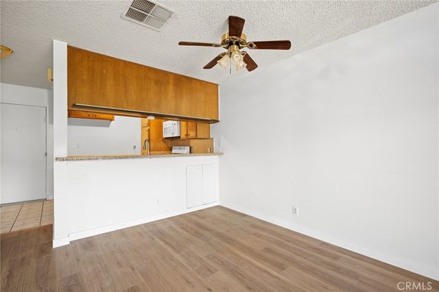 10149 Commerce Avenue 25, Tujunga, CA 91042