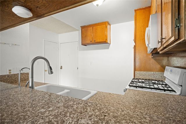 10149 Commerce Avenue 25, Tujunga, CA 91042