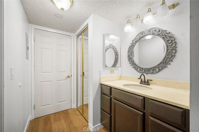 10149 Commerce Avenue 25, Tujunga, CA 91042