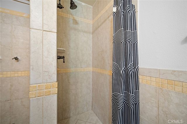 10149 Commerce Avenue 25, Tujunga, CA 91042