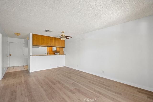10149 Commerce Avenue 25, Tujunga, CA 91042