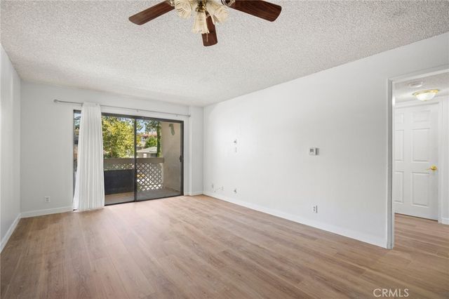 10149 Commerce Avenue 25, Tujunga, CA 91042