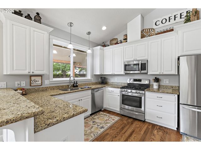 838 SUNRISE Dr, Stayton, OR 97383